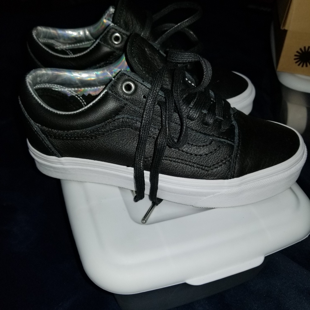Van's